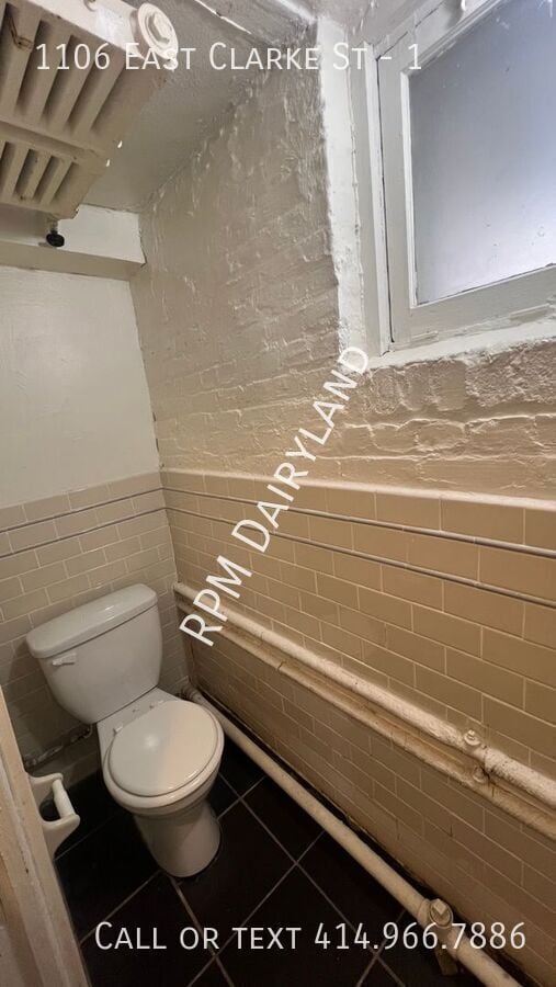 Building Photo - 1106 E Clarke St