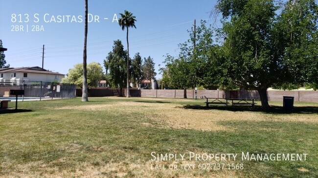 Building Photo - 813 S Casitas Dr