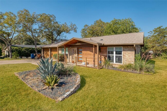 Primary Photo - 600 Jetta Ct