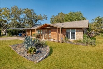 Building Photo - 600 Jetta Ct