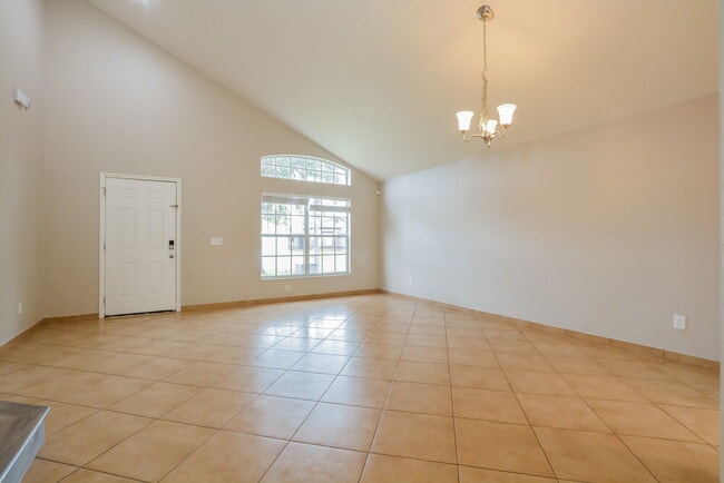Building Photo - 3042 Stillwater Dr