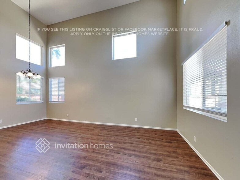 Building Photo - 41085 Chaco Canyon Rd