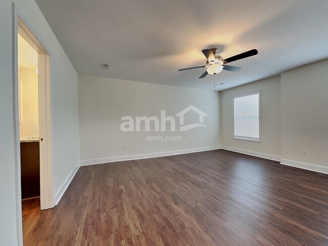 Building Photo - 1812 Mahogany Wood Trail