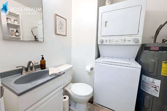 Building Photo - 707 W 1st Ave