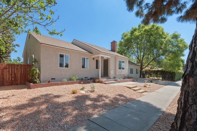 Building Photo - Newly Remodeled 3BD Home Near CSUN with Private Yard