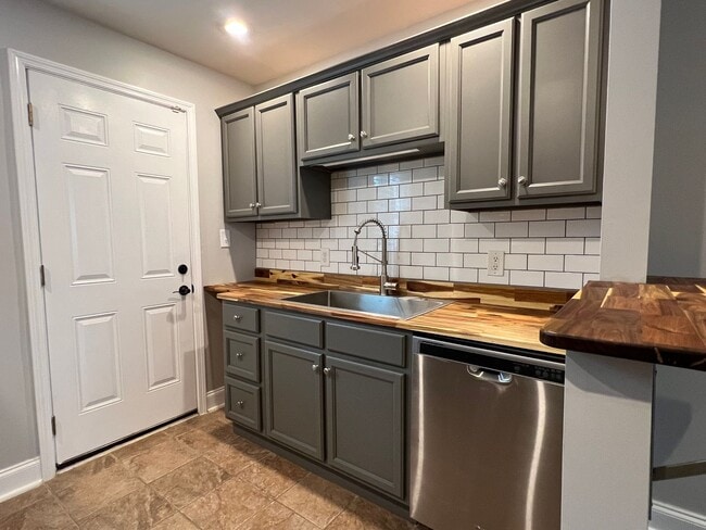 Building Photo - FIRST MONTH FREE with 18 or 24-month lease