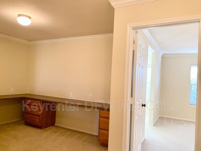 Building Photo - 2993 St Andrews Dr