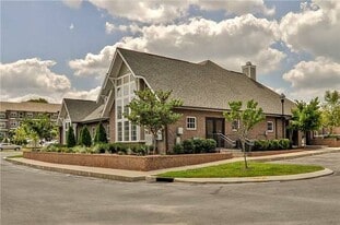 Building Photo - 2310 Elliott Avenue