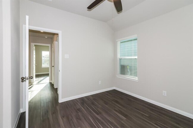 Building Photo - 5107 Hector Gustavo Dr