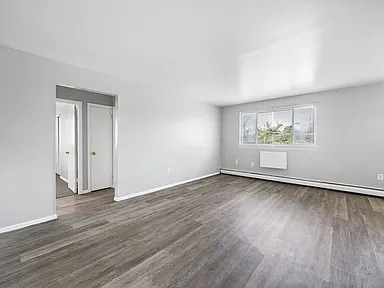 Building Photo - 1412 72nd Ave