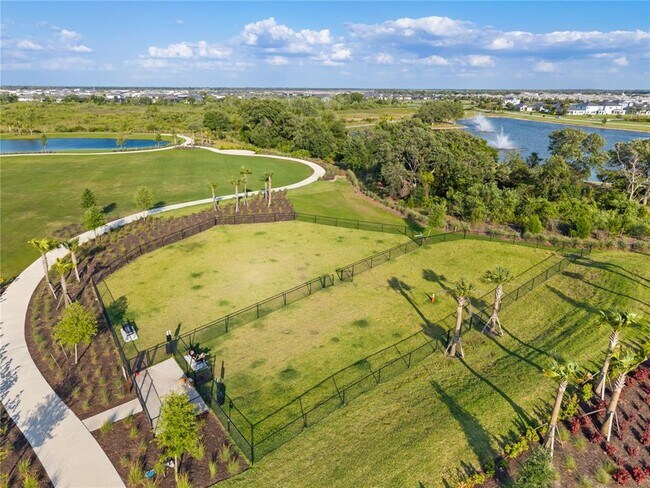 Building Photo - 17534 Crescent Moon Lp