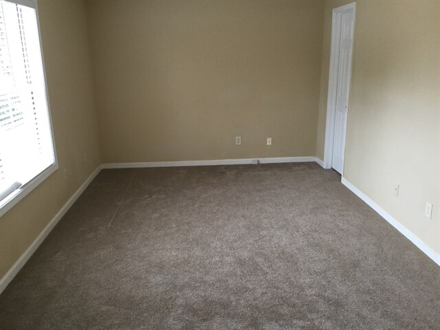 Building Photo - 570 Swan Creek Court