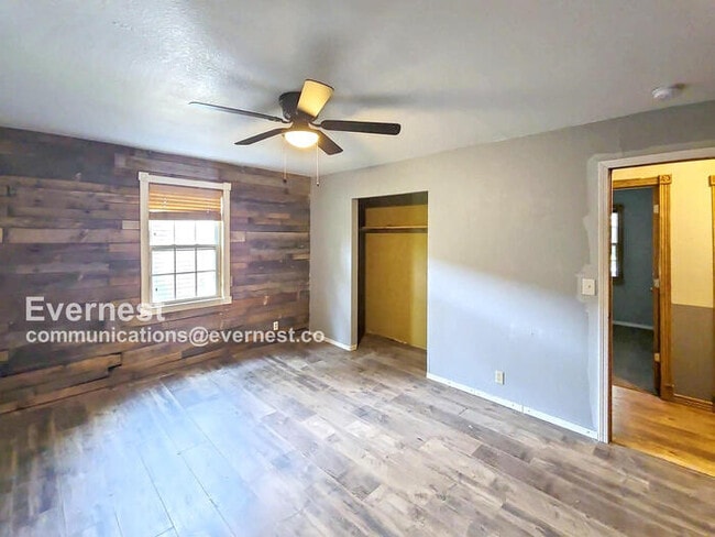 Building Photo - 1609 W 26th St