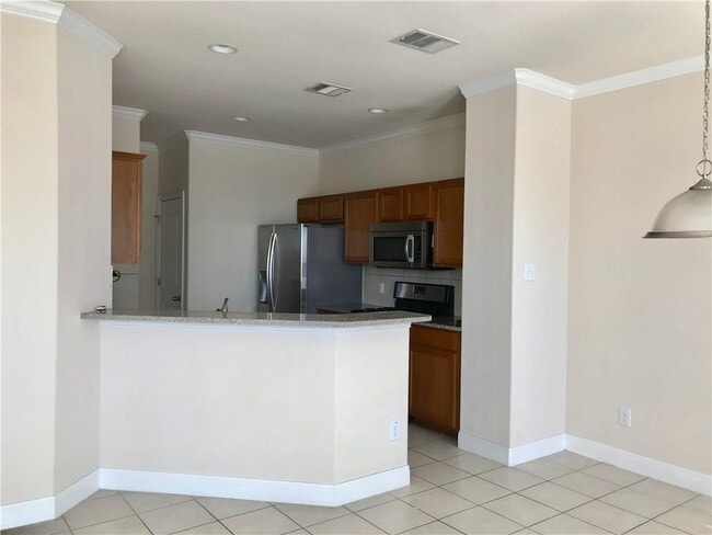 Building Photo - 700 Mandarin Flyway