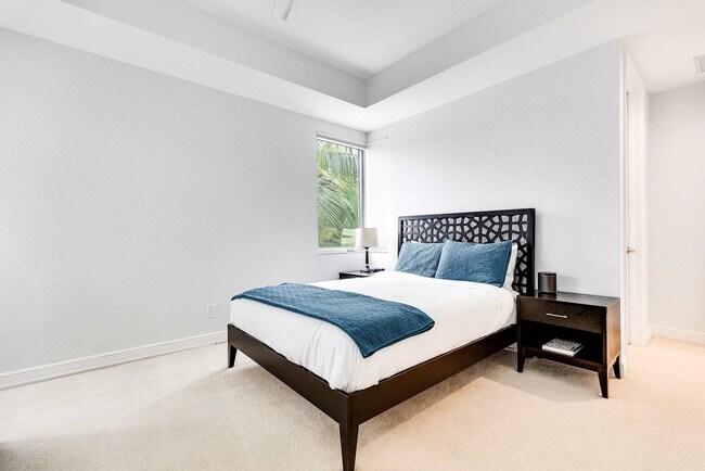 Building Photo - 1412 SE 2nd St