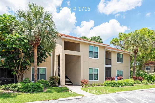Primary Photo - 4040 Crockers Lake Blvd