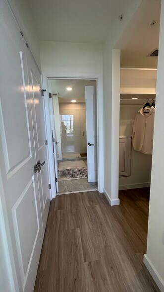 Building Photo - 36 NW 32nd St