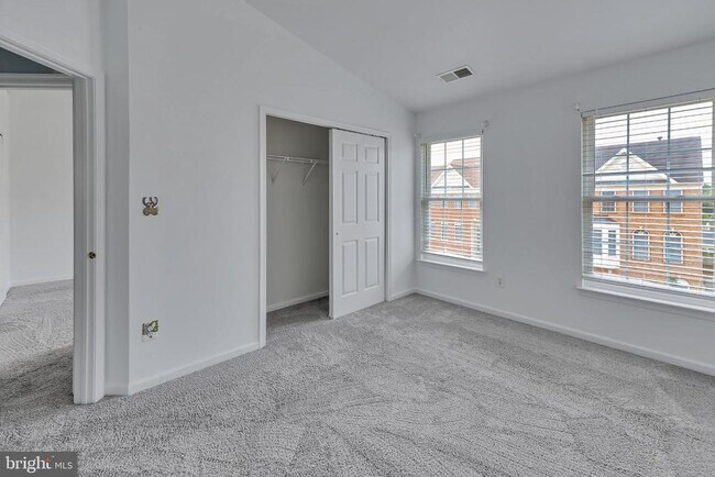 Building Photo - 42704 Sandman Terrace