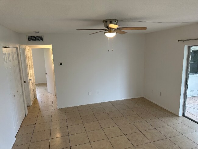 Building Photo - 5760 Gallatin Ln