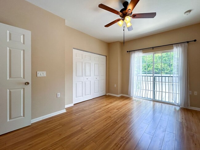 Building Photo - Beautiful 2/2.5 in Magnolia Place