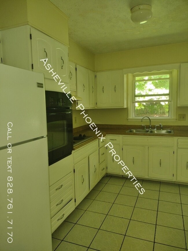 Building Photo - 509 Wilson Ave