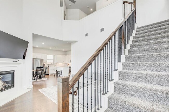 Building Photo - 2714 Sebring Cir
