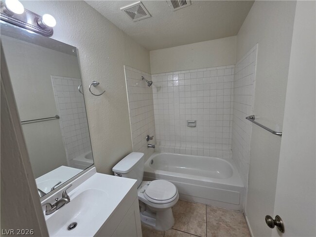 Building Photo - 4300 N Lamont St