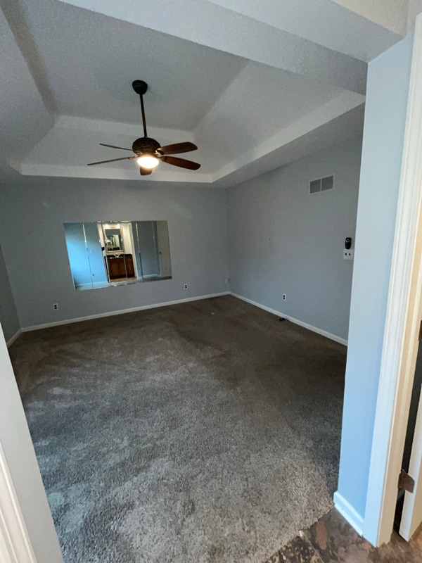 Building Photo - 1433 SW Highland Dr