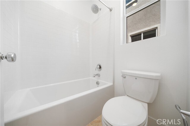 Building Photo - 410 Lobata