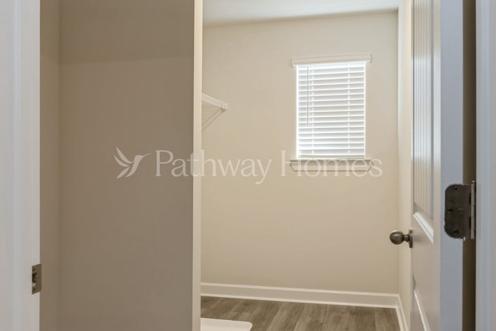 Building Photo - 2327 Alberto Dr