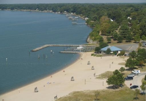 Building Photo - 7505 River Rd