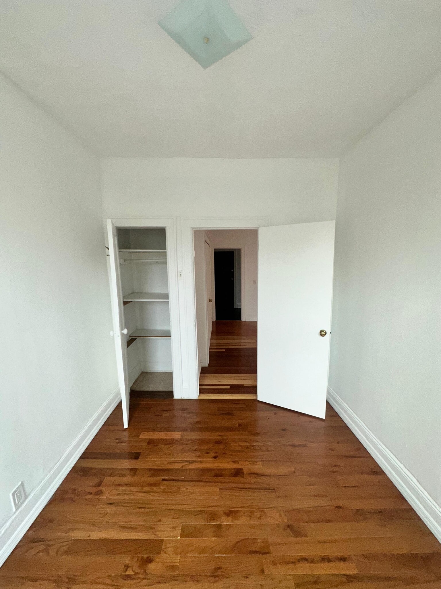 Building Photo - 108 E 95th St