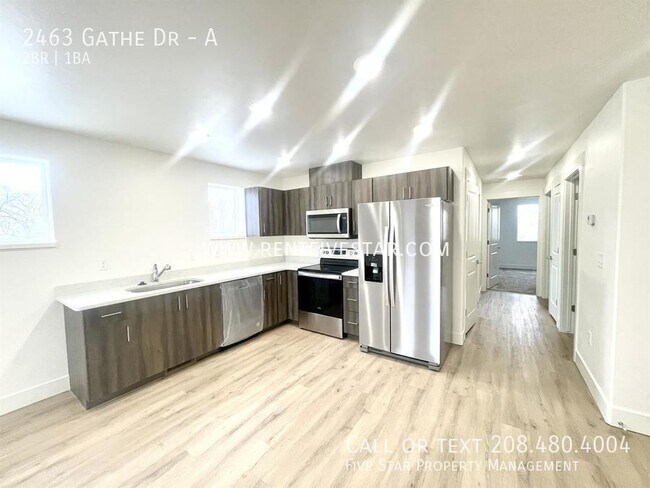Building Photo - 2463 Gathe Dr