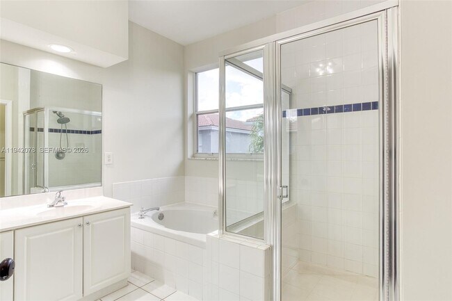 Building Photo - 3755 SW 50th St