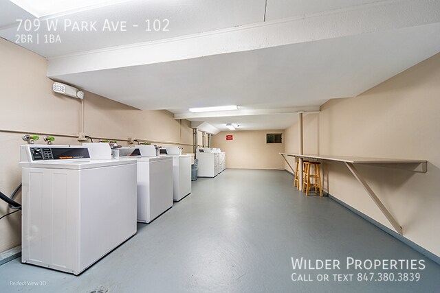 Building Photo - 709 W Park Ave