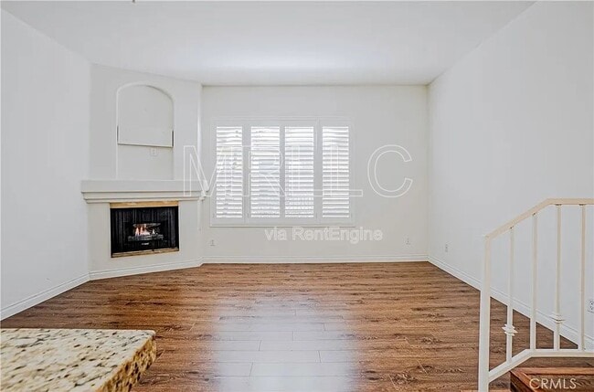 Building Photo - 7111 S La Tijera Blvd