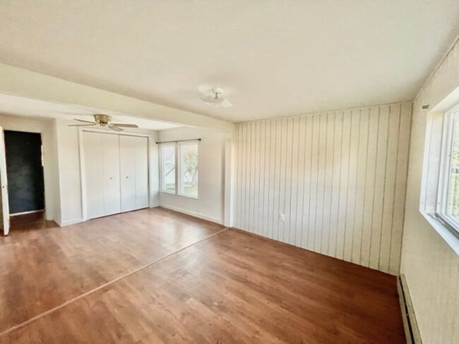 Building Photo - Ranch Style Farm