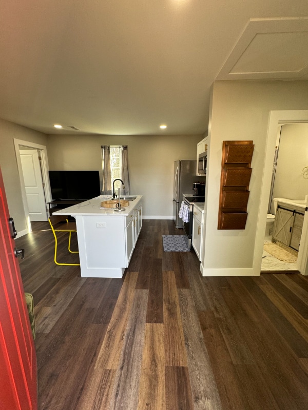 Building Photo - 328 N Euclid Ave