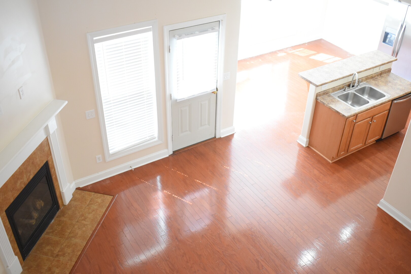 Building Photo - 1305 Wakefield Ct