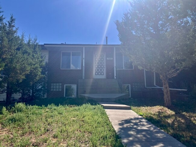 Building Photo - 1357 N 17th St