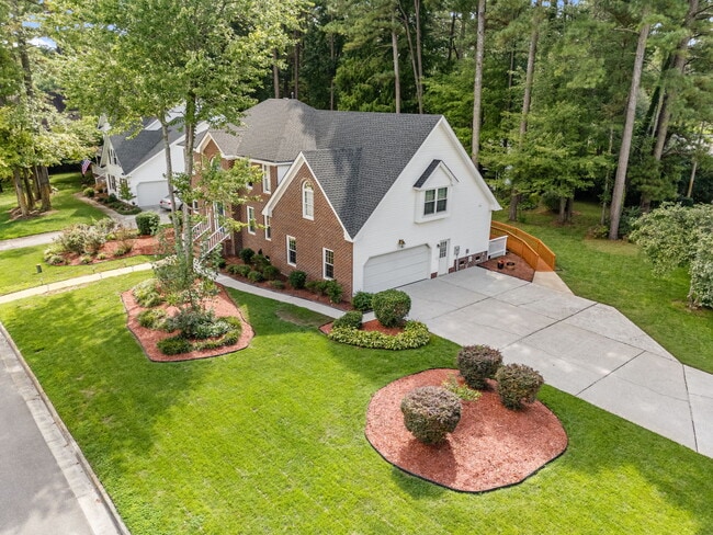 Building Photo - 951 Forest Lakes Cir