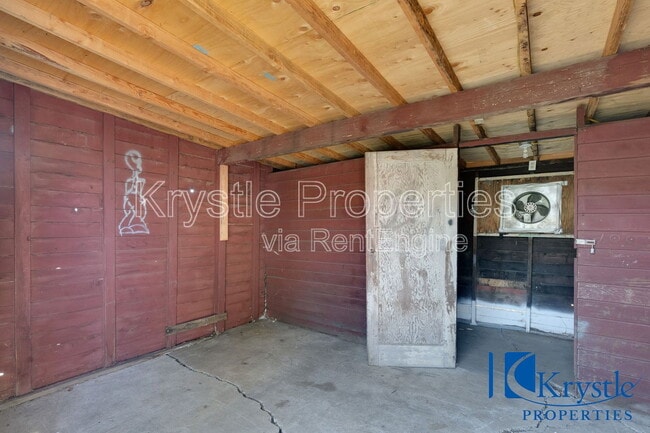 Building Photo - 218 Steffan St