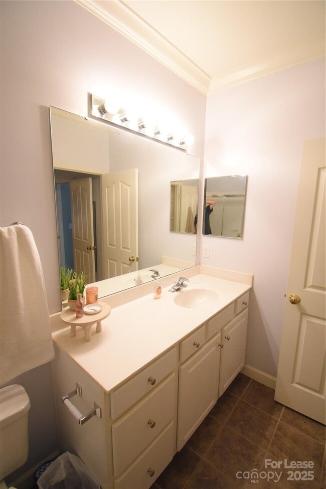 Building Photo - 16423 Golden River Ln