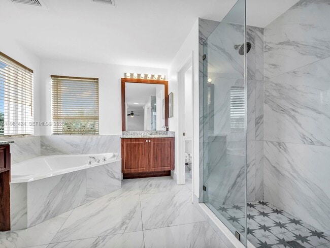 Building Photo - 1663 E Harmony Lake Cir