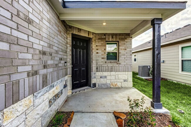 Building Photo - 10658 Red Orchid Dr