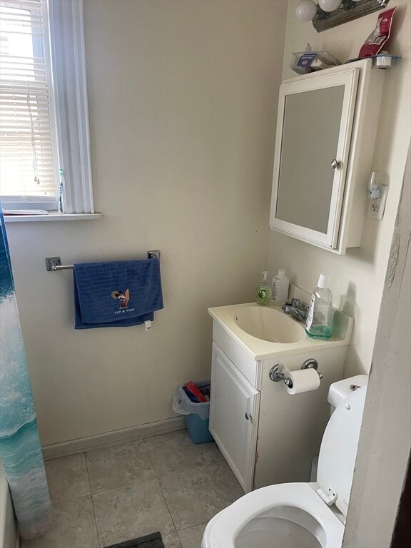 Building Photo - 32 Richardson St