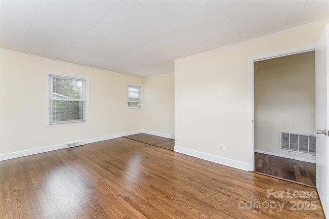 Building Photo - 14013 Eastfield Rd