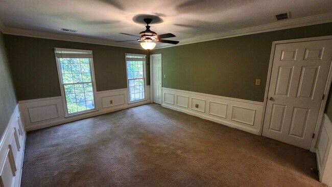 Building Photo - 310 Milesford Ct