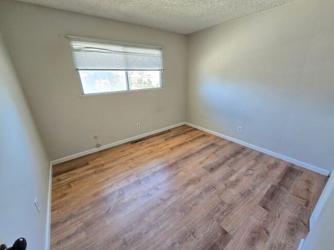 Building Photo - Bright and Spacious Northwest Reno Home wi...