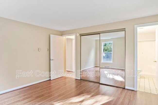 Building Photo - 2068C Virts Ln